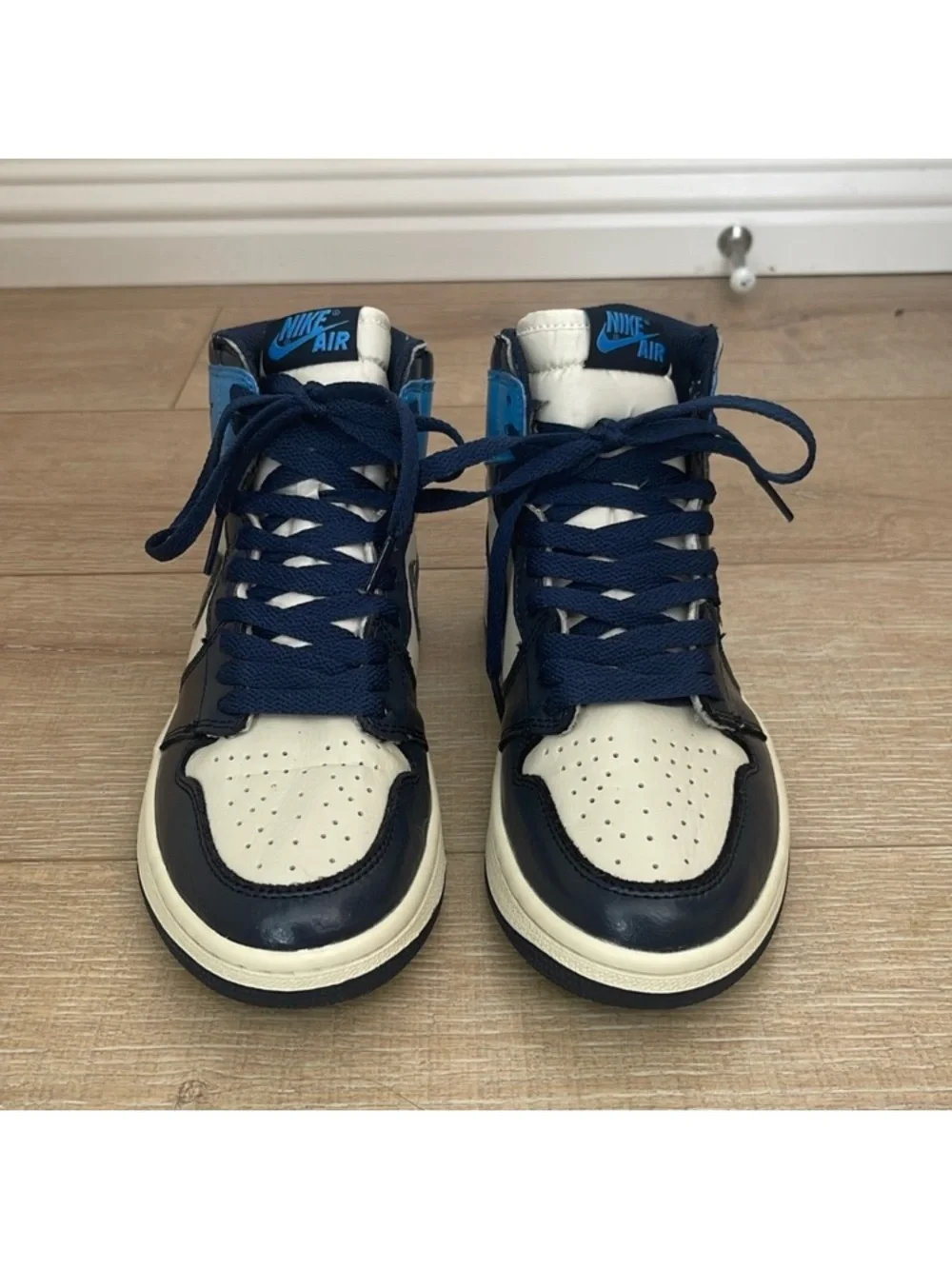 Air Jordan 1 Retro High OG Obsidian University Blue Size 6.5 555088-140